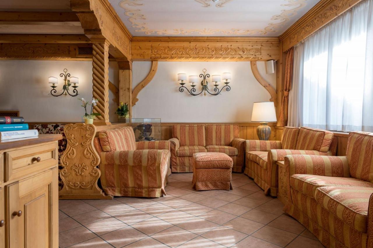 Hotel Cristallo Bormio Exterior photo