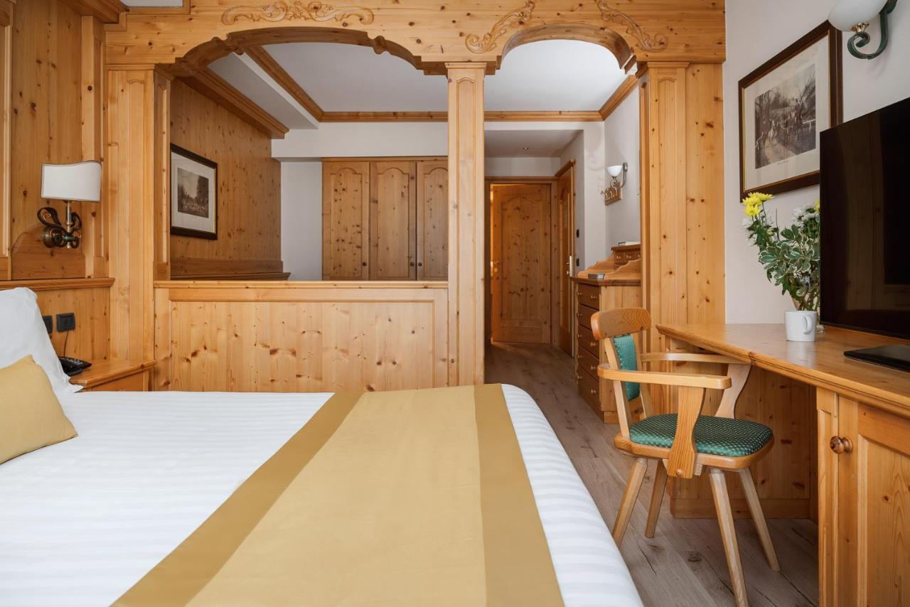 Hotel Cristallo Bormio Exterior photo