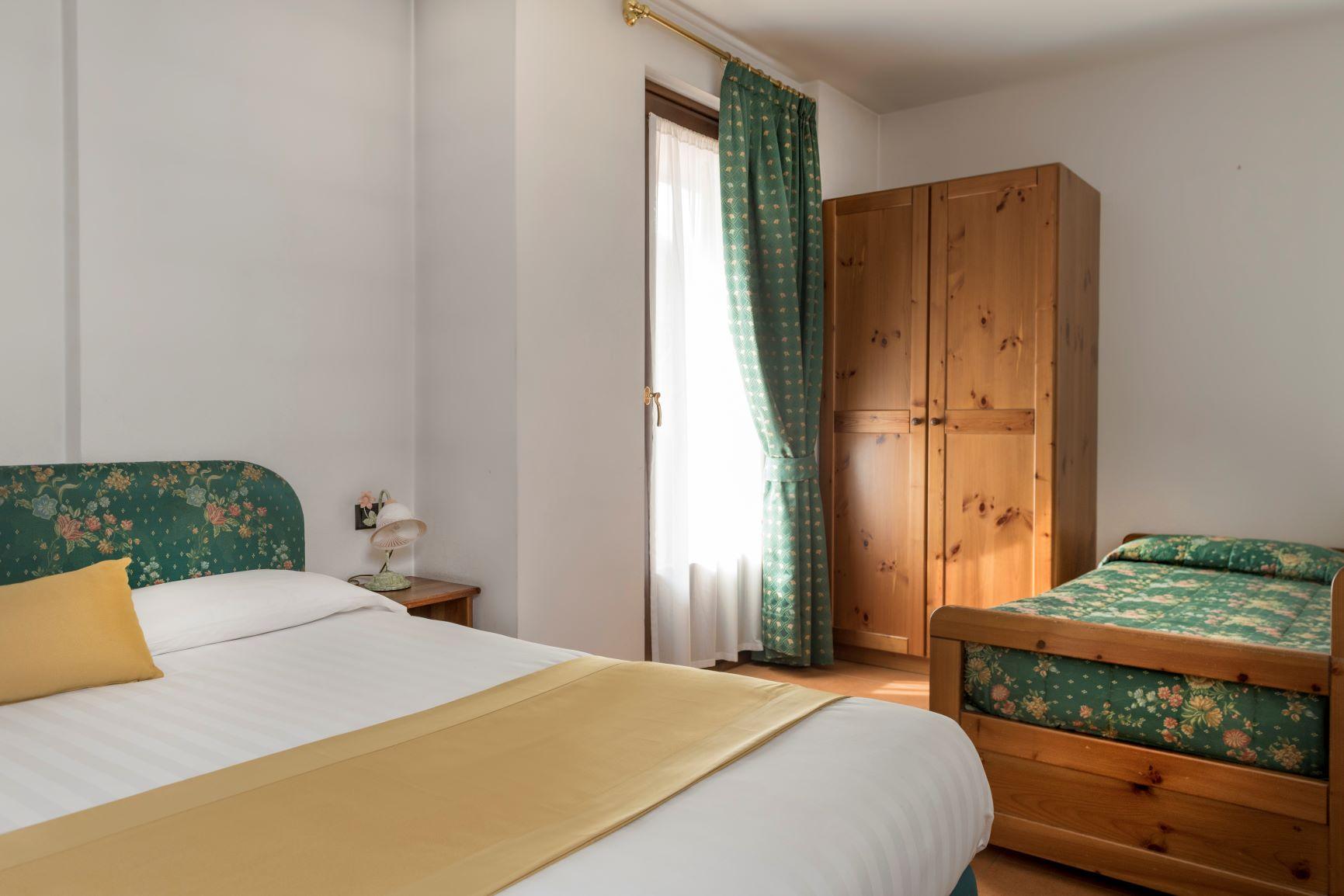 Hotel Cristallo Bormio Exterior photo