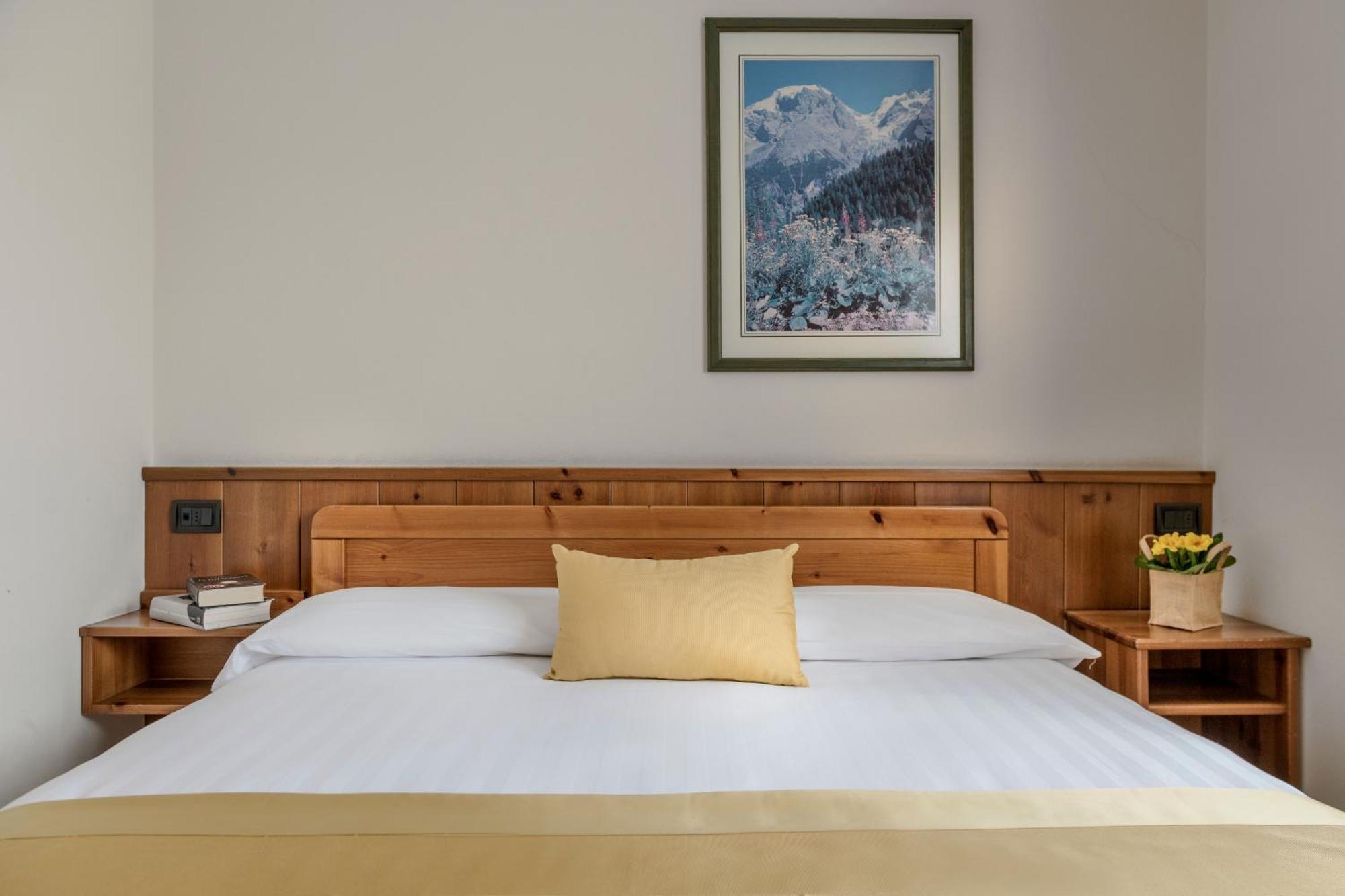 Hotel Cristallo Bormio Exterior photo