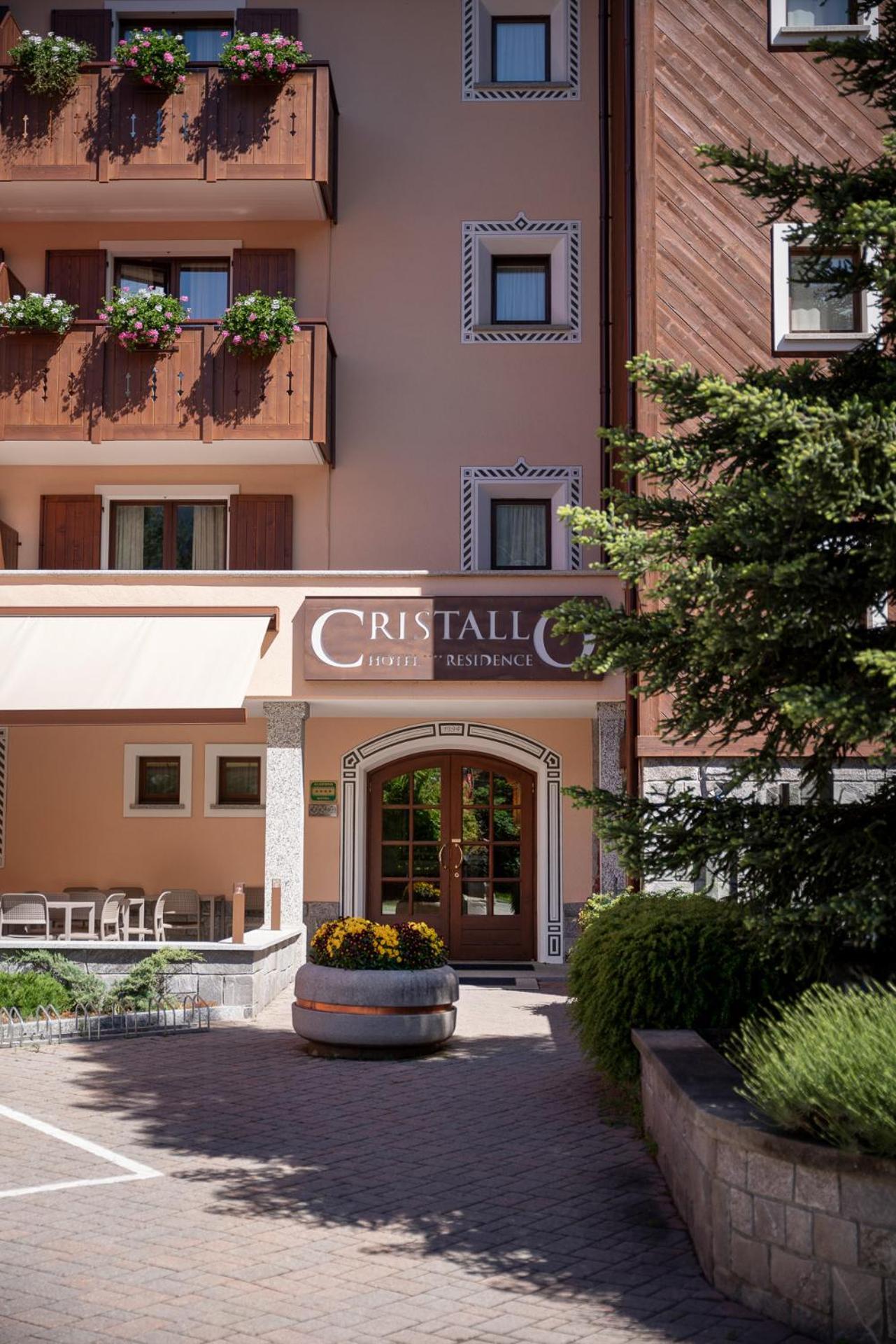 Hotel Cristallo Bormio Exterior photo